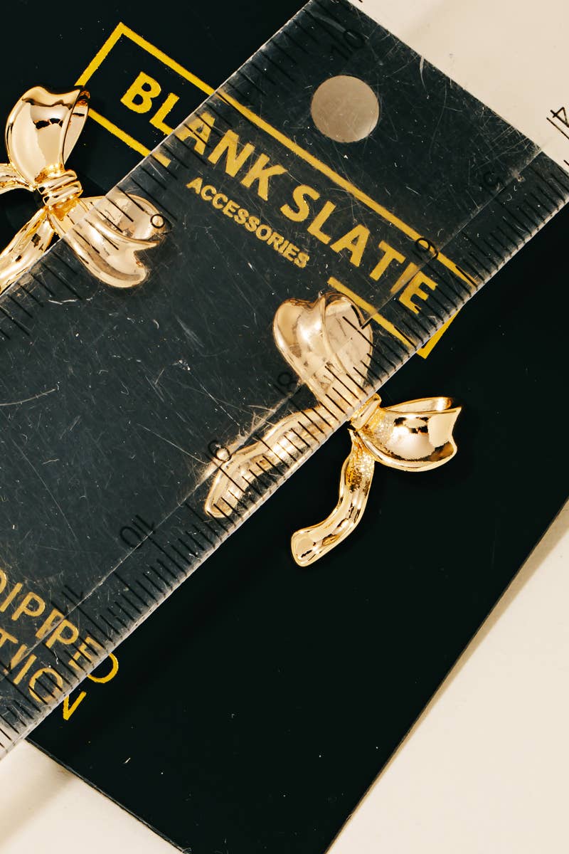 Ribbon Studs