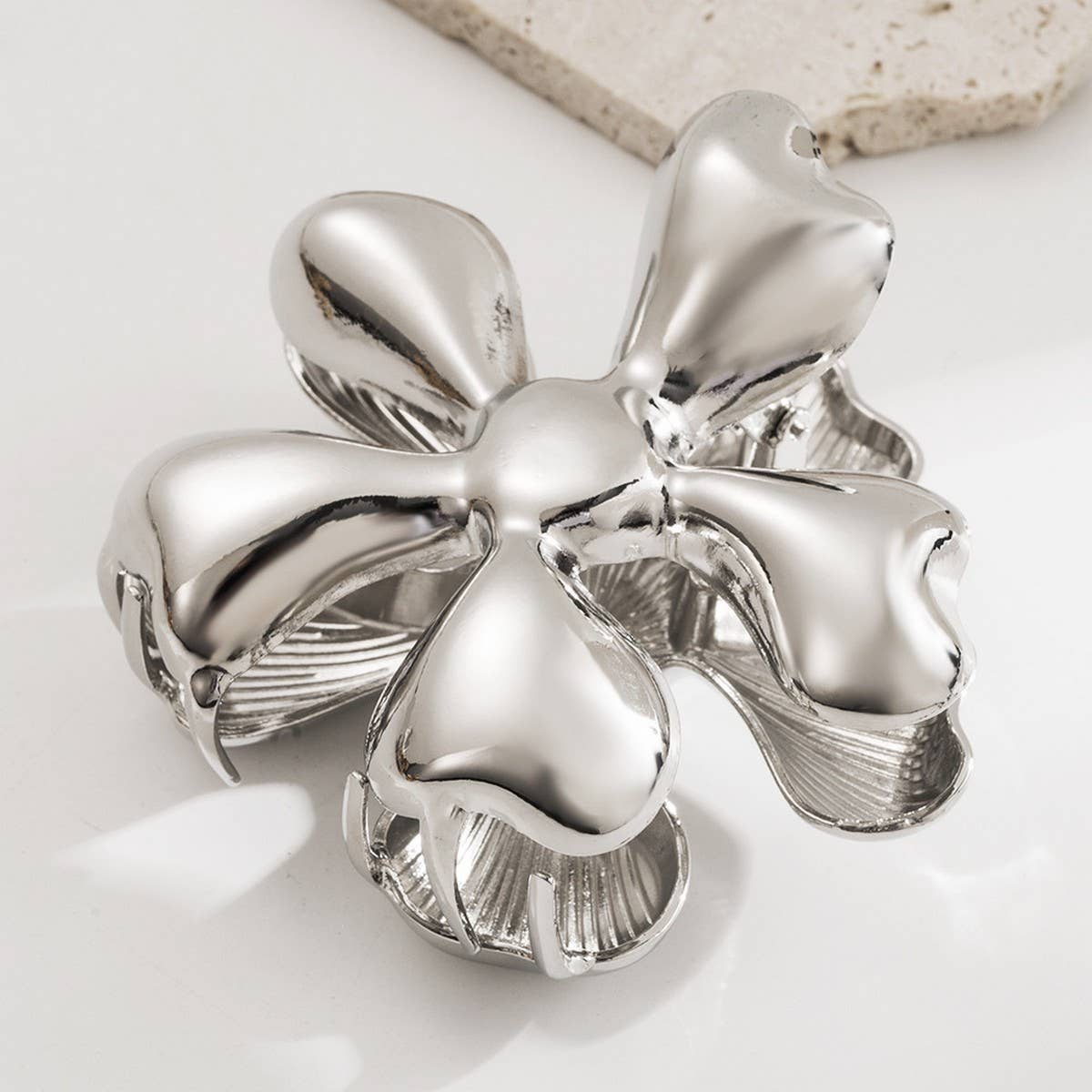 Metal Shell Claw