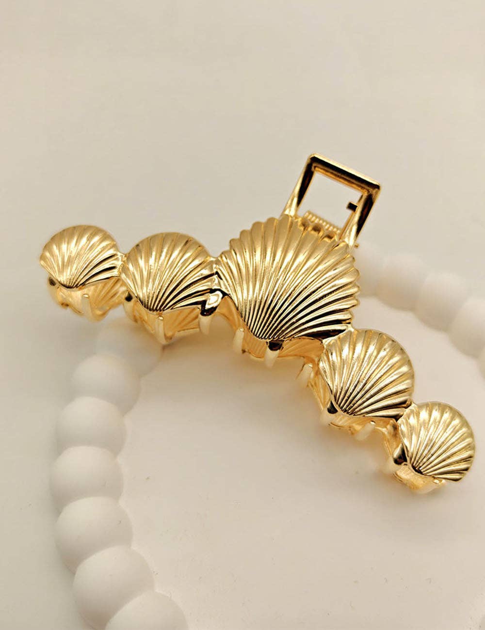Ariel Clip