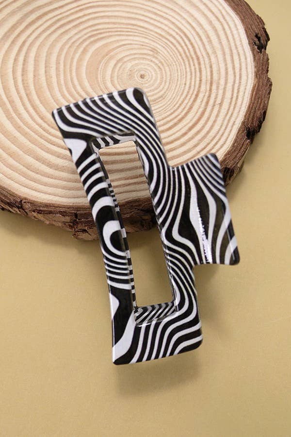 Zebra Claw