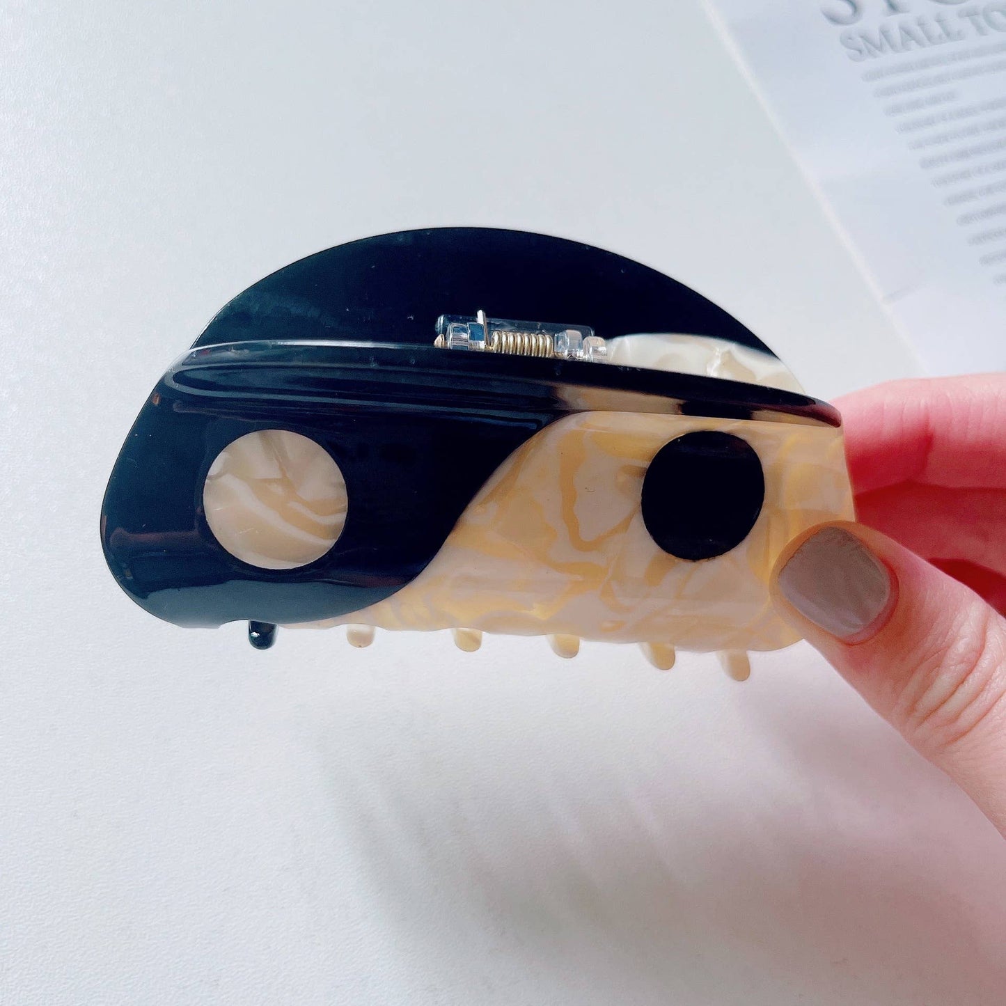 Yin Yang Claw