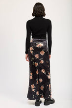 Load image into Gallery viewer, Black Velvet Maxi Skirt
