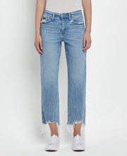 Load image into Gallery viewer, Straight Cropped Jeans
