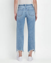 Load image into Gallery viewer, Straight Cropped Jeans
