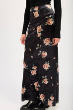 Load image into Gallery viewer, Black Velvet Maxi Skirt
