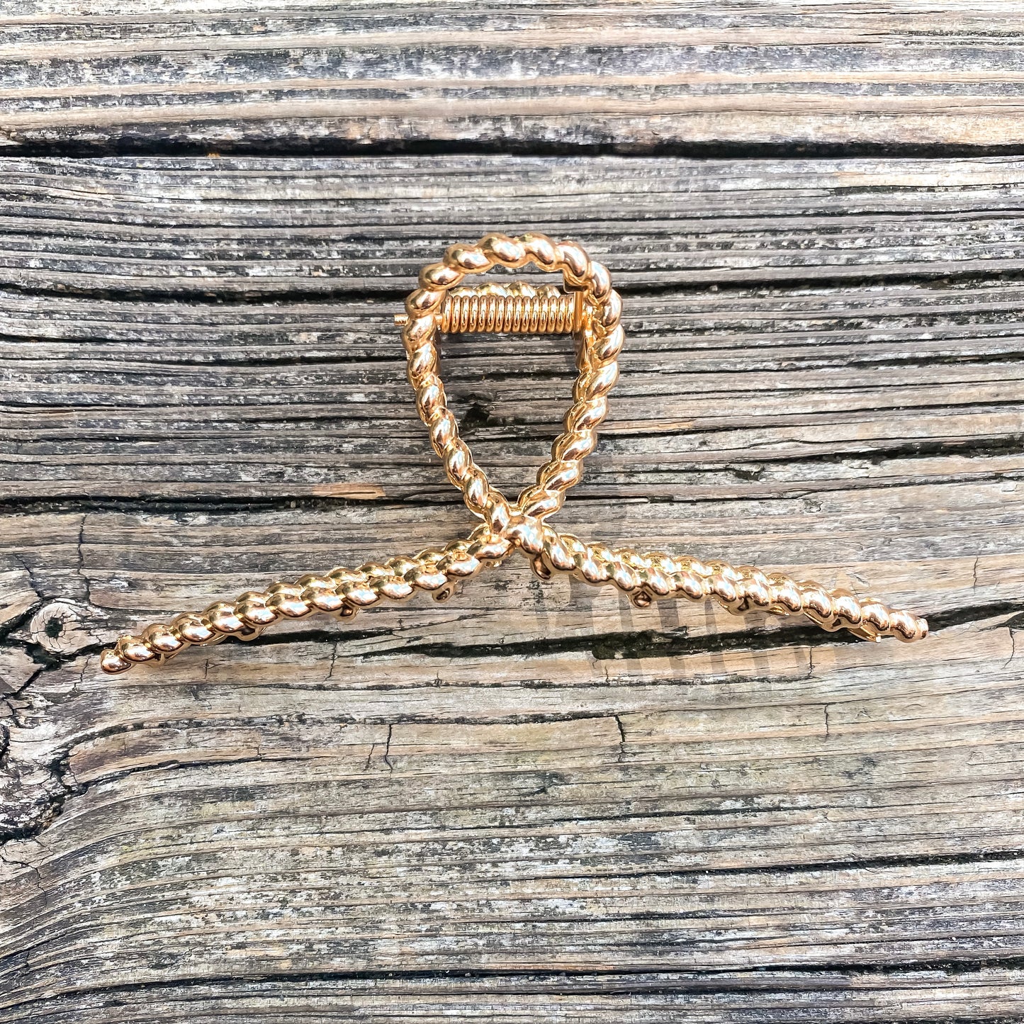 Twist Loop Claw Clip